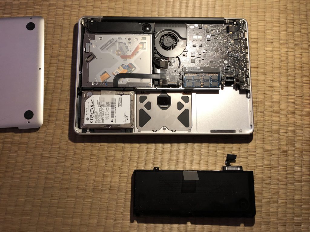 MacBook Pro (13-inch, Mid 2010) のバッテリー交換